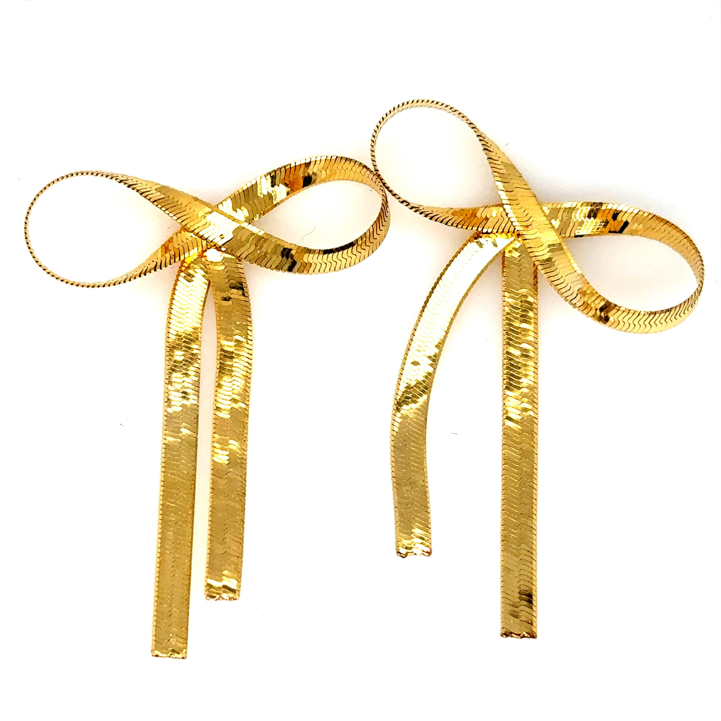 Herringbone 14K Yellow Gold 'Bow' Earrings.